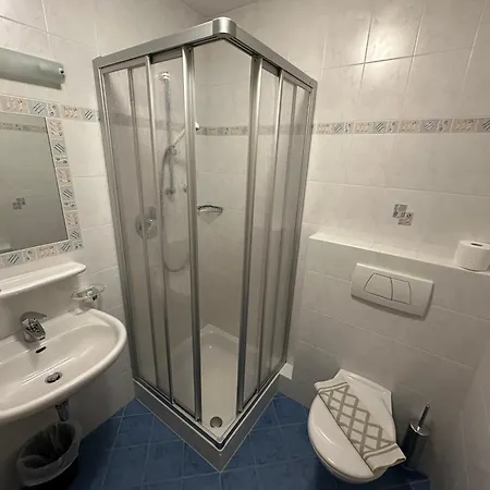 Hotel Schihaus Schoeneben